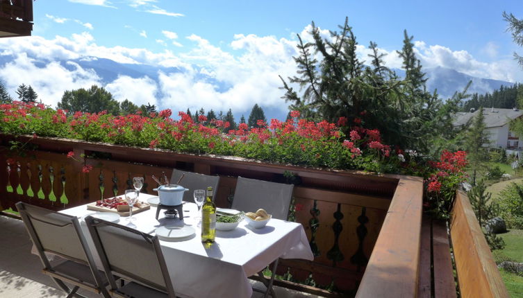 Foto 1 - Apartamento de 2 habitaciones en Crans-Montana con terraza y vistas a la montaña