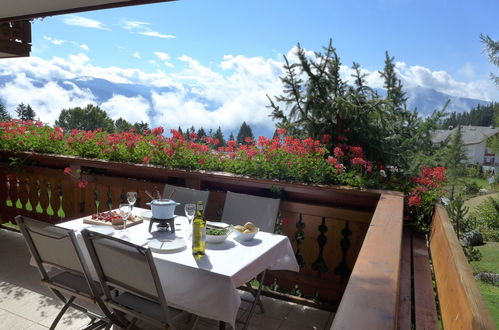 Foto 1 - Apartamento de 2 habitaciones en Crans-Montana con terraza y vistas a la montaña