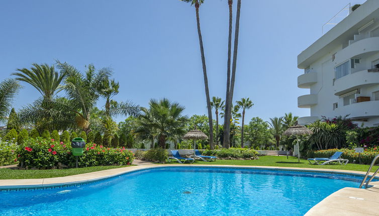 Photo 1 - 3 bedroom Apartment in Marbella with swimming pool and sea view