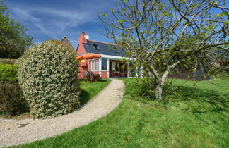 Photo 2 - Maison de 1 chambre à Pouldreuzic avec jardin et vues à la mer