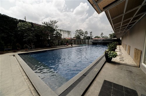 Photo 15 - Homey and Tranquil 2BR Apartment at Galeri Ciumbuleuit 2