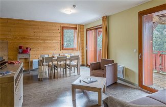 Photo 1 - 3 bedroom Apartment in Vaujany with swimming pool and terrace