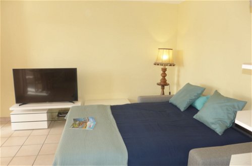 Foto 15 - Apartamento de 1 habitación en Fréjus con terraza y vistas al mar