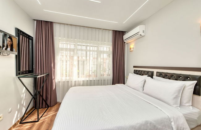 Bright Apart Hotel - Photo 31