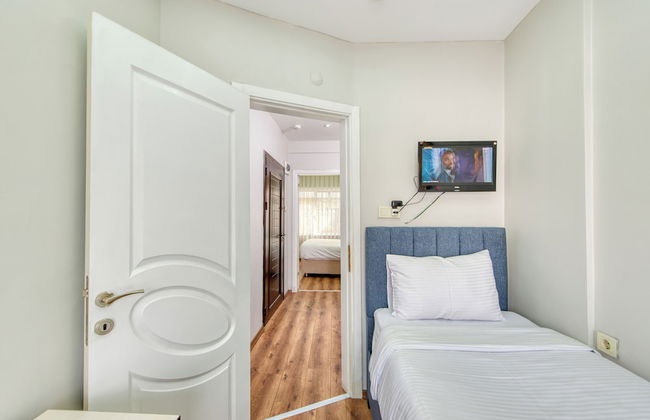 Bright Apart Hotel - Photo 35