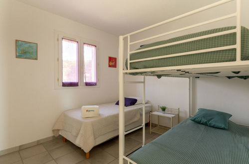 Foto 14 - Appartamento con 2 camere da letto a Fréjus con piscina e vista mare