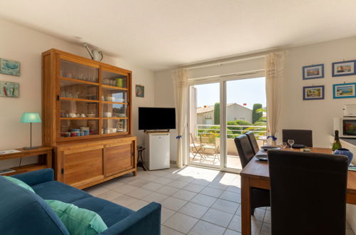 Foto 6 - Apartamento de 2 habitaciones en Fréjus con piscina y vistas al mar