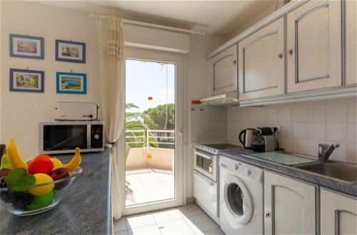 Foto 11 - Apartamento de 2 habitaciones en Fréjus con piscina y vistas al mar