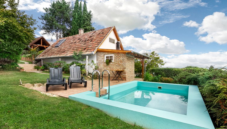 Foto 1 - Casa de 4 quartos em Fonyód com piscina privada e vistas do mar