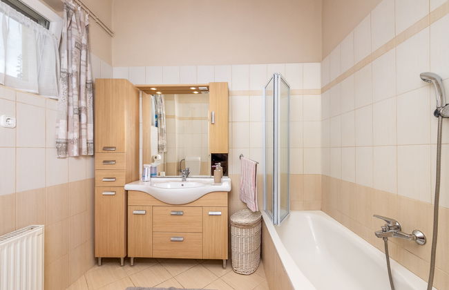 Casa de 4 quartos em Fonyód com piscina privada e jardim - Foto 7