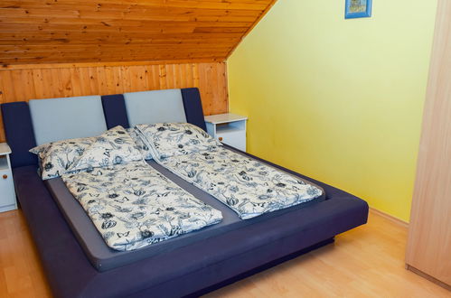 Foto 11 - Casa con 4 camere da letto a Fonyód con piscina privata e vista mare