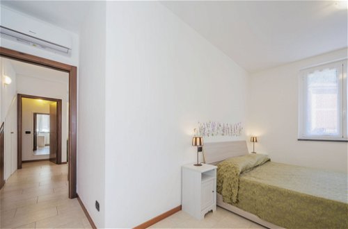 Foto 15 - Appartamento con 2 camere da letto a Sestri Levante con giardino e vista mare