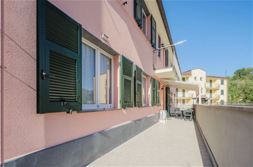 Photo 2 - Appartement de 2 chambres à Sestri Levante avec jardin et vues à la mer