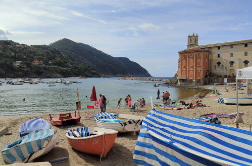 Foto 33 - Appartamento con 2 camere da letto a Sestri Levante con vista mare