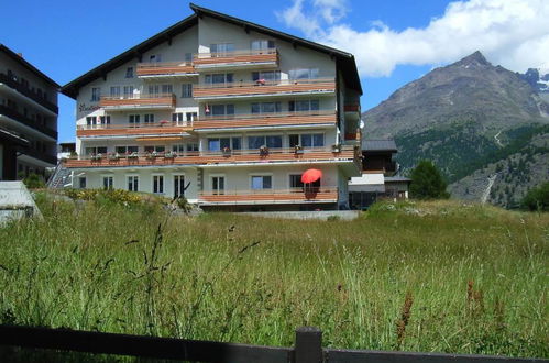 Foto 2 - Appartamento con 3 camere da letto a Saas-Fee