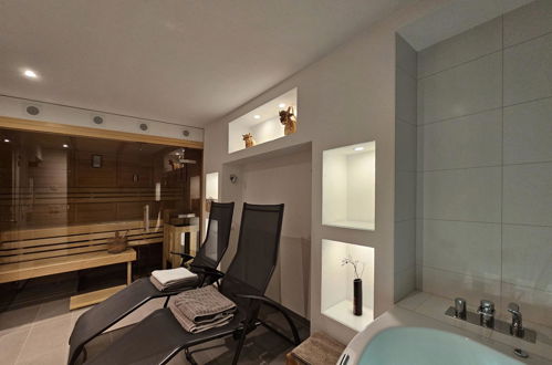Foto 15 - Apartment mit 2 Schlafzimmern in Saas-Fee mit sauna und whirlpool
