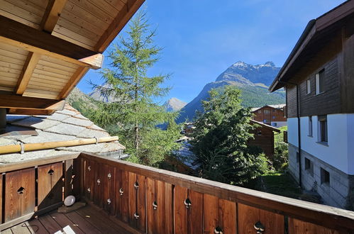 Foto 6 - Appartamento con 2 camere da letto a Saas-Fee con sauna e vasca idromassaggio