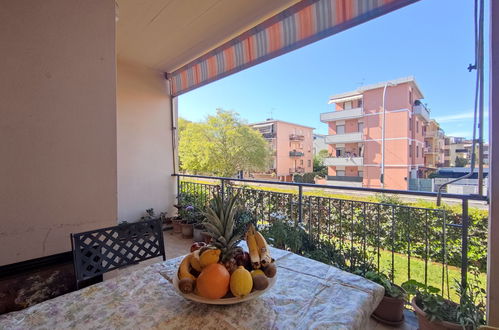 Photo 17 - Appartement de 1 chambre à Follonica avec terrasse et vues à la mer