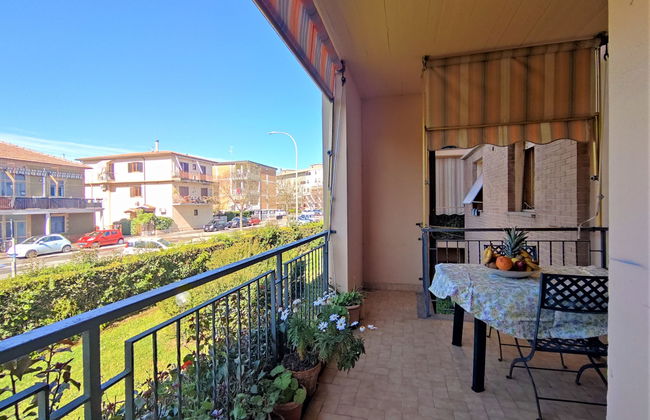 Apartamento de 2 quartos em Follonica com terraço - Foto 1