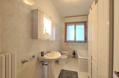 Photo 13 - 1 bedroom Apartment in Follonica with terrace