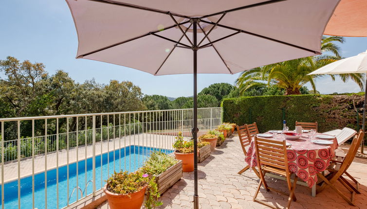 Foto 1 - Apartamento de 2 quartos em Sainte-Maxime com piscina e jardim