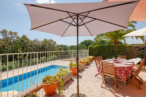 Photo 1 - Appartement de 2 chambres à Sainte-Maxime avec piscine et jardin