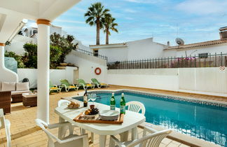 Photo 3 - 4 bedroom House in Albufeira with private pool and sea view