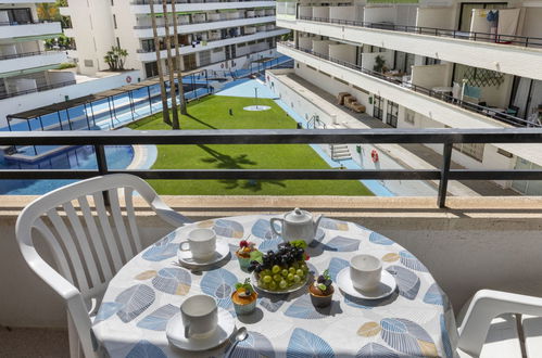 Photo 2 - 1 bedroom Apartment in Salou with swimming pool and sea view