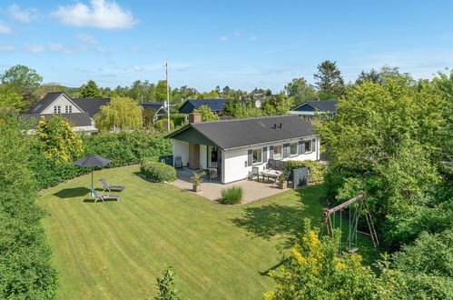 Photo 2 - Maison de 3 chambres à Vejlby Fed avec terrasse