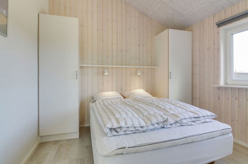 Foto 10 - Casa con 4 camere da letto a Hirtshals con terrazza e sauna