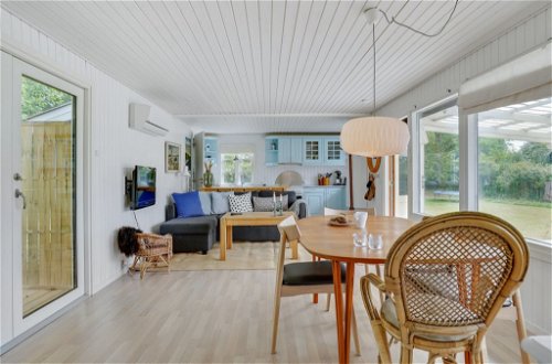 Foto 2 - Casa con 1 camera da letto a Sjællands Odde con terrazza e vasca idromassaggio