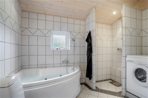 Photo 2 - Maison de 3 chambres à Storvorde avec terrasse et sauna