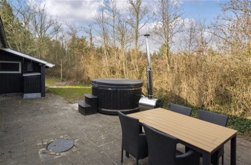 Photo 26 - 2 bedroom House in Ulfborg with terrace and hot tub