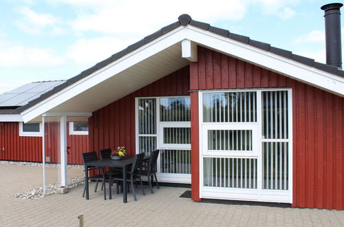 Photo 3 - Maison de 3 chambres à Flovt Strand avec terrasse et sauna