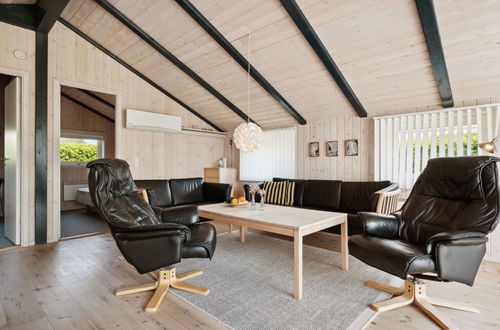 Photo 24 - Maison de 3 chambres à Flovt Strand avec terrasse et sauna