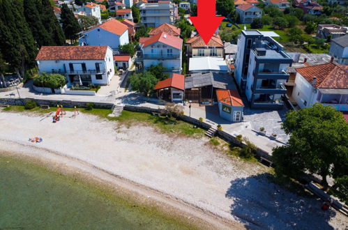 Foto 1 - Apartment mit 2 Schlafzimmern in Sukošan mit blick aufs meer