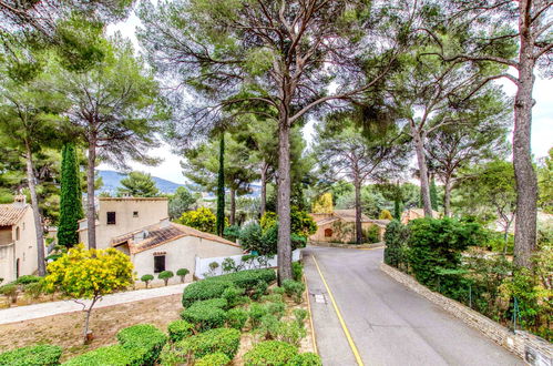 Photo 15 - Appartement en Saint-Cyr-sur-Mer avec jardin et terrasse