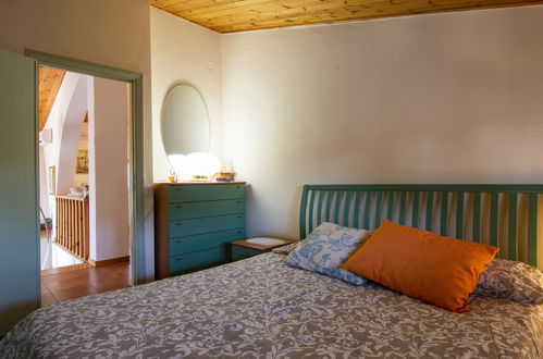 Photo 11 - 2 bedroom Apartment in Castagneto Carducci with garden