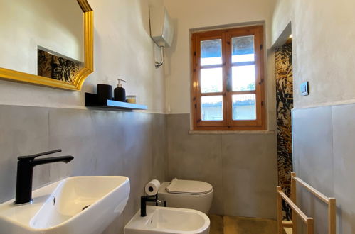 Photo 17 - 2 bedroom Apartment in Castagneto Carducci with garden