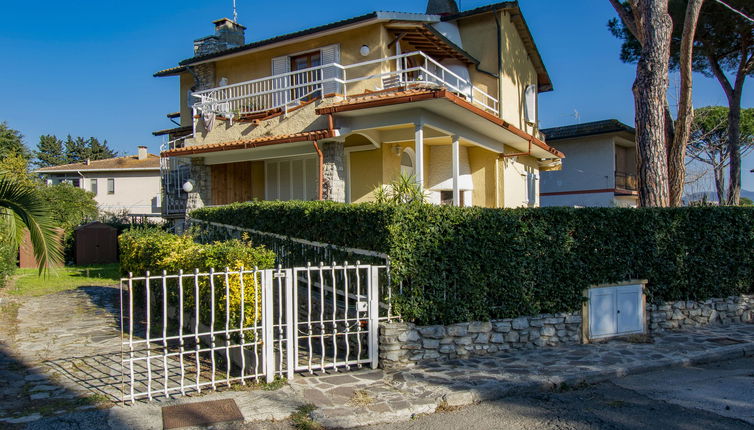 Photo 1 - Appartement de 2 chambres à Castagneto Carducci avec jardin