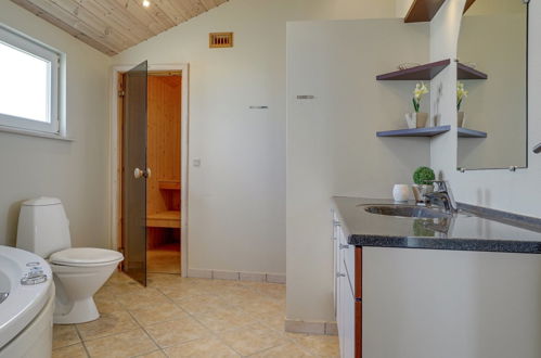 Foto 14 - Haus mit 3 Schlafzimmern in Klitmøller mit terrasse und sauna