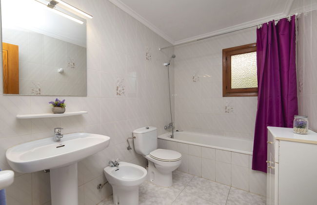 Casa de 4 quartos em Calp com piscina privada e jardim - Foto 15