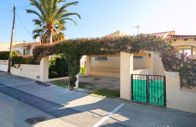 Casa de 4 quartos em Calp com piscina privada e jardim - Foto 16