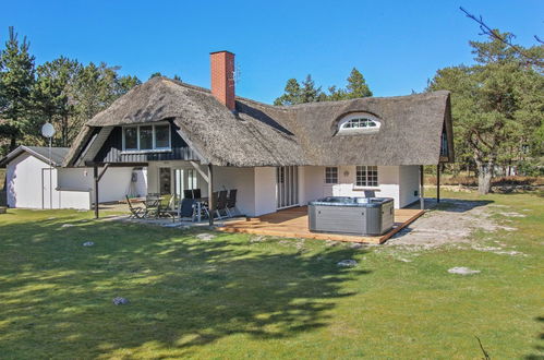 Foto 1 - Casa de 4 quartos em Vejers Strand com terraço e banheira de hidromassagem