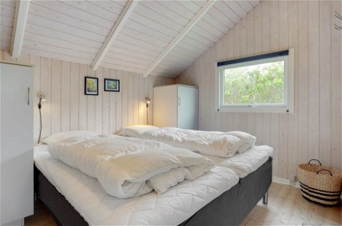 Photo 16 - Maison de 3 chambres à Rindby Strand avec terrasse et bain à remous