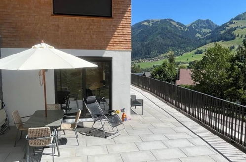 Foto 1 - Apartment mit 1 Schlafzimmer in Zweisimmen