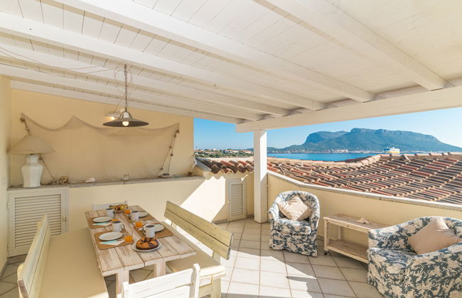 Apartamento de 3 quartos em Golfo Aranci com piscina e jardim - Foto 1