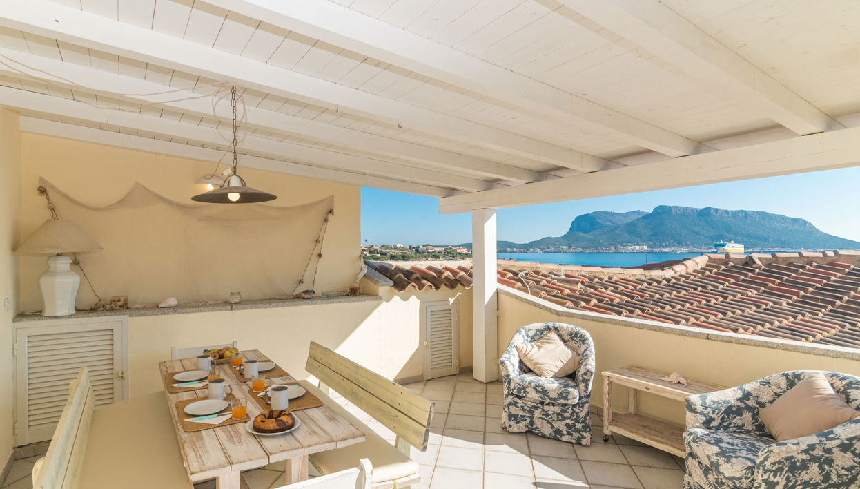 Apartamento de 3 quartos em Golfo Aranci com piscina e jardim - Foto 1