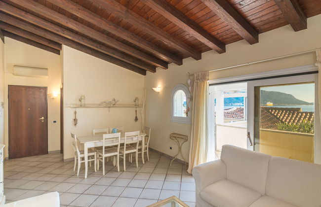 Apartamento de 3 quartos em Golfo Aranci com piscina e jardim - Foto 5