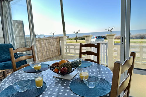 Photo 8 - 3 bedroom House in Saint-Michel-Chef-Chef with sea view